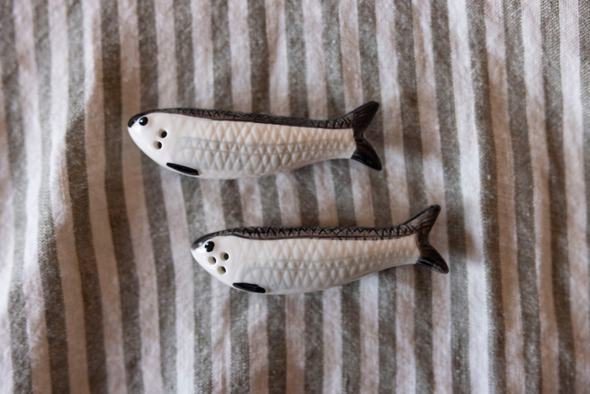 Salt and pepper mill: Anchovies